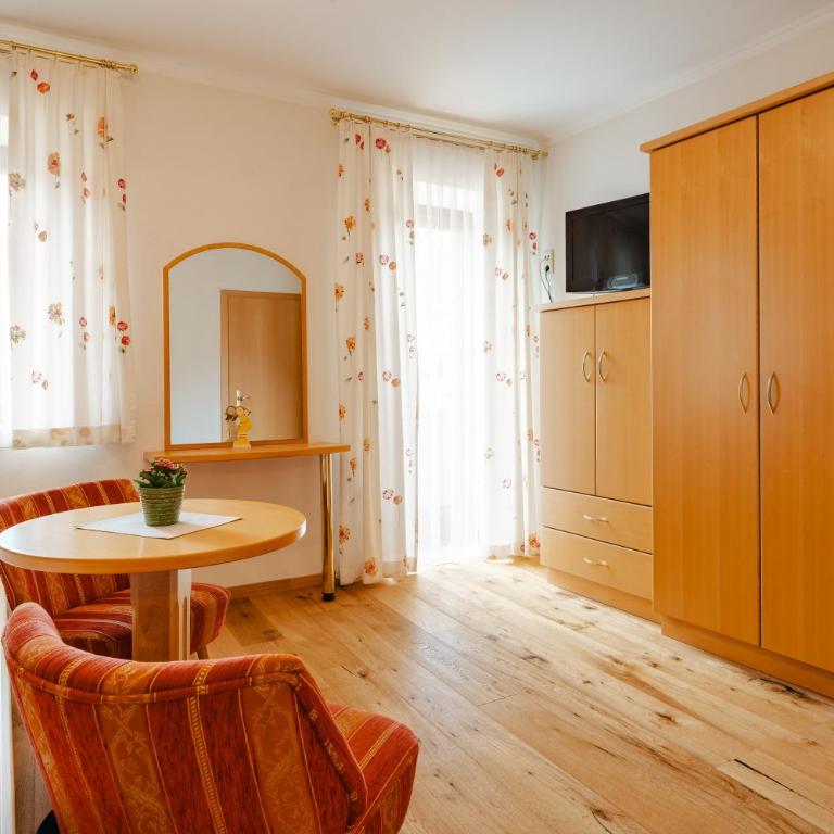 Glautschhof - Doppelzimmer - 2