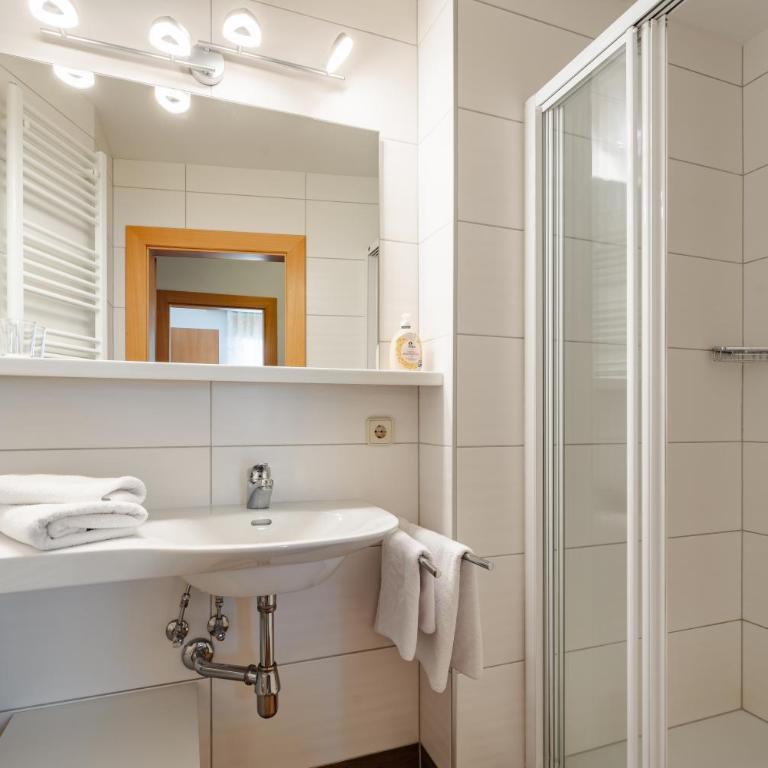 Glautschhof - Familienzimmer (4 Personen) - 5
