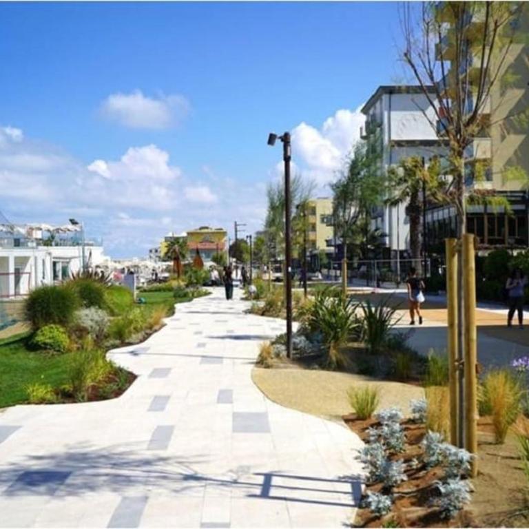 Monica s house a 150mt dal mare Free Parking - Appartamento con 2 Camere da Letto - 4