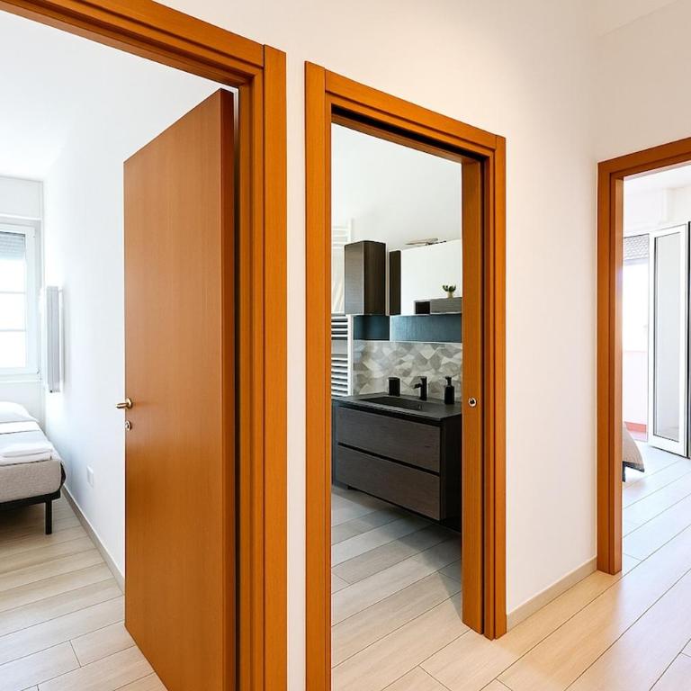Monica s house a 150mt dal mare Free Parking - Appartamento con 2 Camere da Letto - 8
