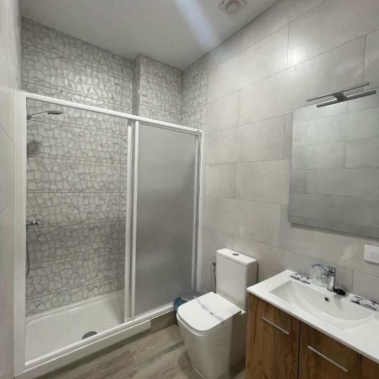 Hostal Malia - Dreibettzimmer - 1