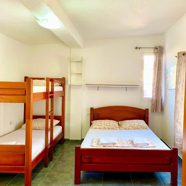 ground apartaments with balcony - One-Bedroom Apartment - 2
