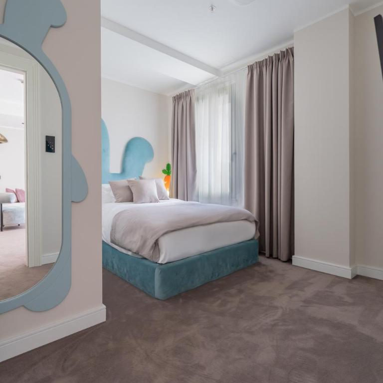 New Belgrade Premium Hotel - Suite with Balcony - 3