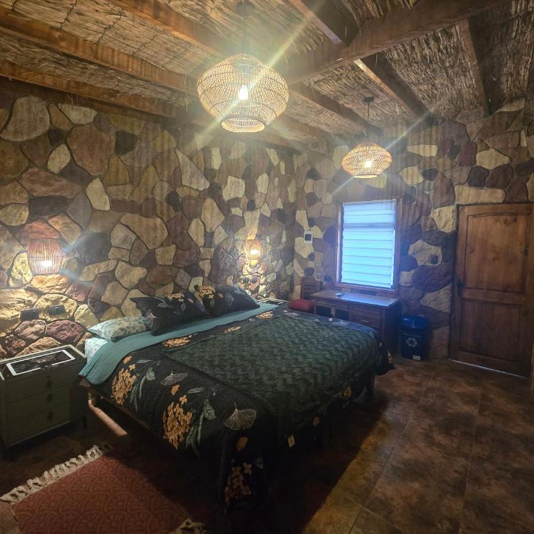 Nueva Lodge Estación San Pedro de Atacama - Habitación con cama extragrande. - 3