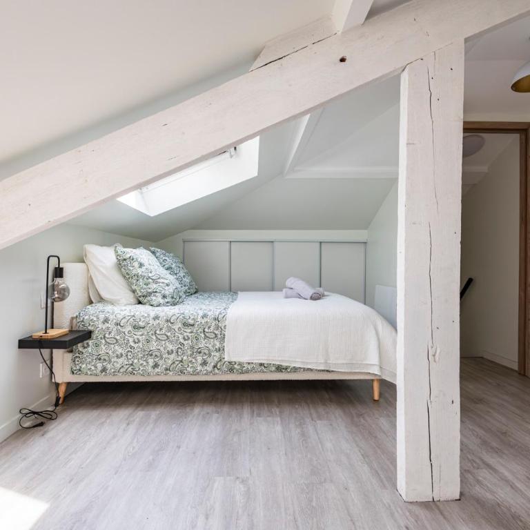 L'Étape - Center - Cathedral - Two-Bedroom Apartment - 9