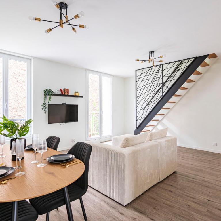 L'Étape - Center - Cathedral - Two-Bedroom Apartment - 14