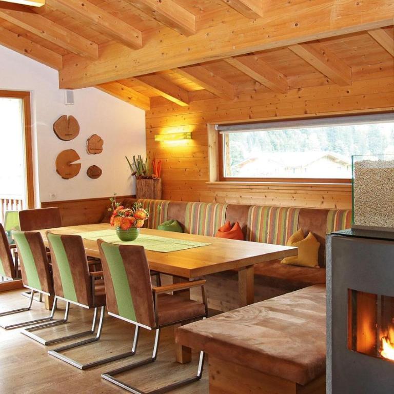 Alpin-Chalet Flachauwinkl - Ferienhaus mit Dusche - 2