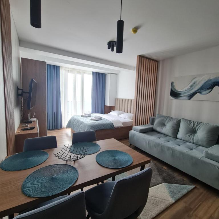 SkyKop Apartmani - Apartman sa 1 Spavaćom Sobom, Balkonom i Pogledom na Planinu - 13