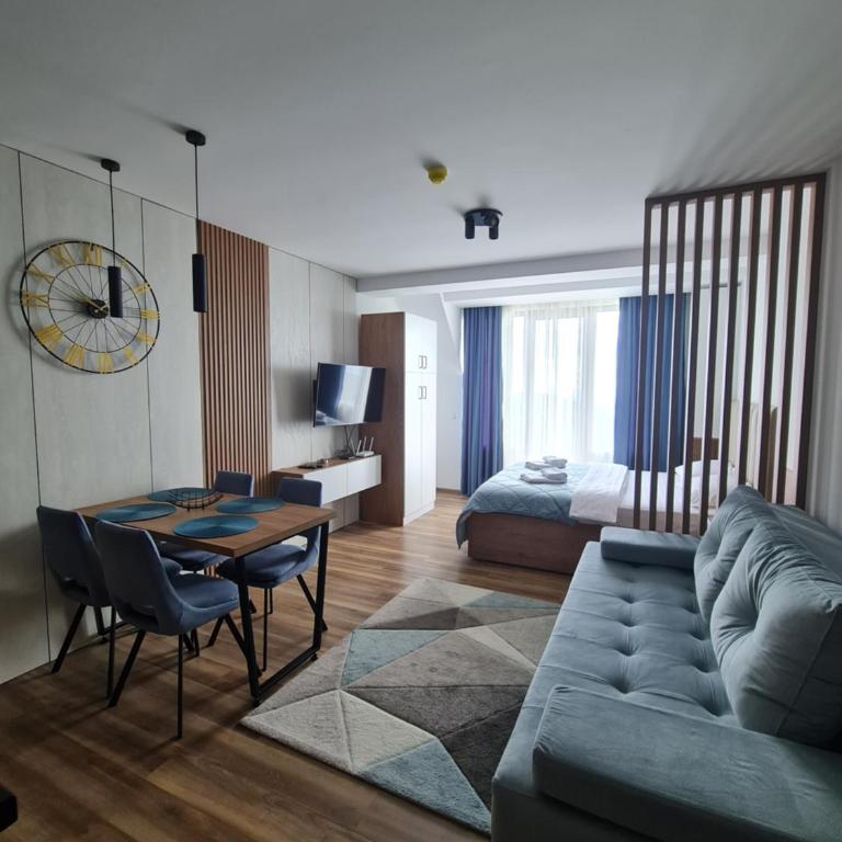 SkyKop Apartmani - Apartman sa 1 Spavaćom Sobom, Balkonom i Pogledom na Planinu - 9