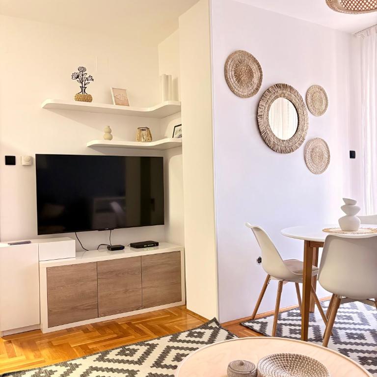 Trip Style - Telep - 2 BR - 2 Free Parking - Apartman sa 2 Spavaće Sobe - 5