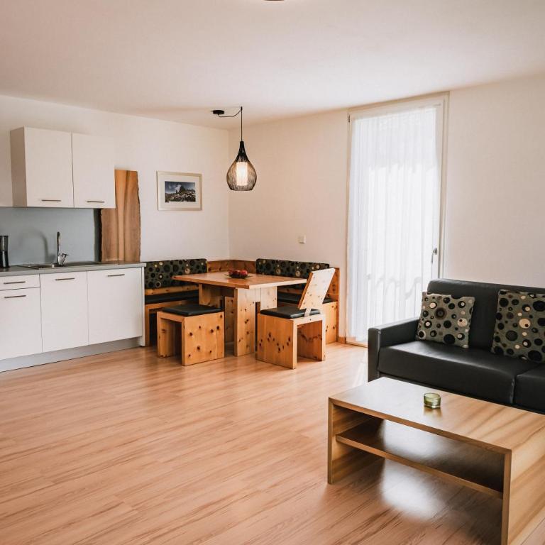 Residence Pizzeria Sylvanerhof in der Nähe von Brixen - Appartements mit SPA - Apartamento de 1 dormitorio con balcón - 1