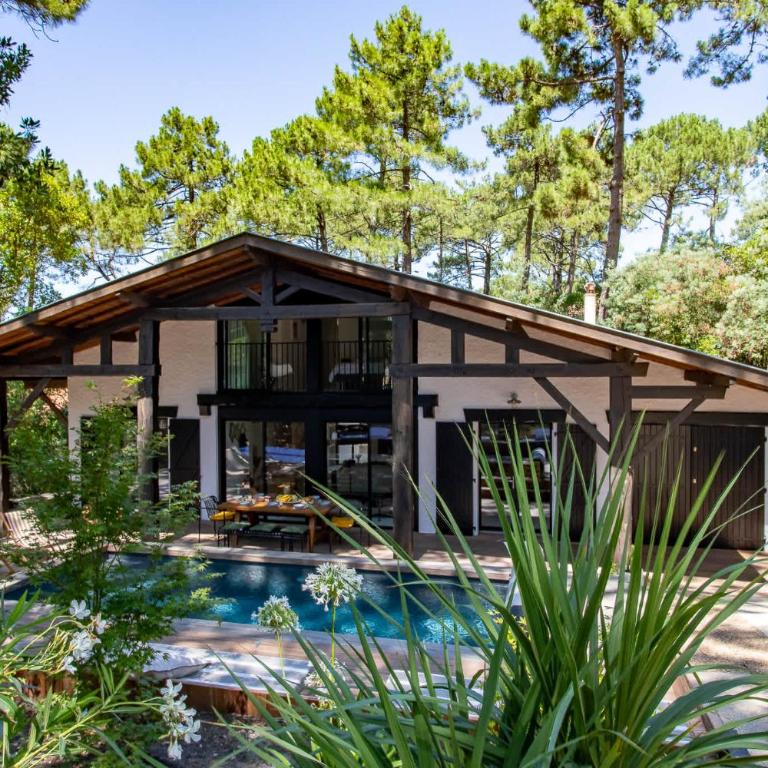 Villa Les Pins Agalis with swimming pool - Villa - 8