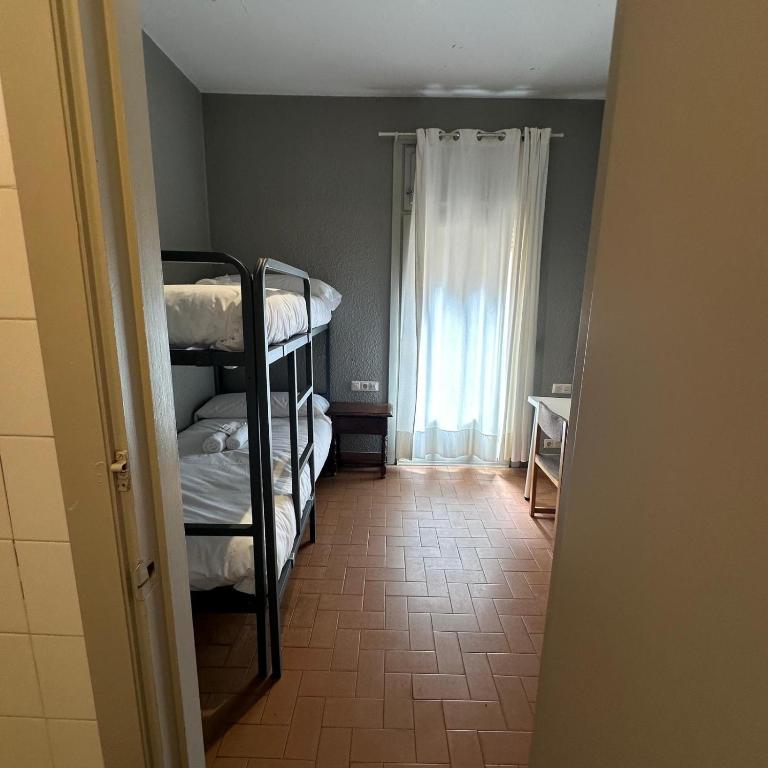 mikasita Bilbao - student housing & coliving - Economy Double Room - 10