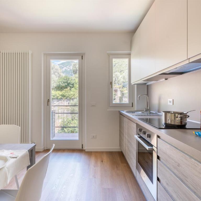 GARDA LIVING APARTMENTS Torbole 2 - Apartment mit 2 Schlafzimmern - 5