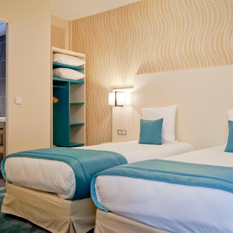 Hotel Des Remparts Lyon Perrache - Air-conditioned Triple Room - 6