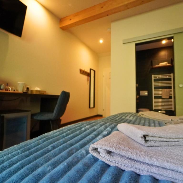 Pension Sonnenheim inkl ZomerKärntenCard - Deluxe Doppel-/Zweibettzimmer mit Balkon - 8