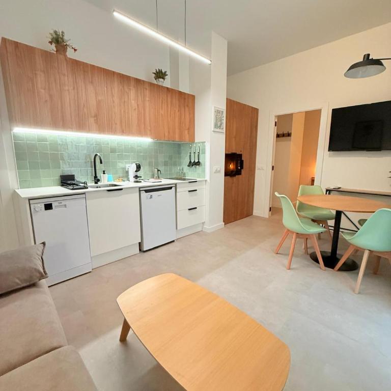 Travel Habitat Oceanografic Suites - Apartment - 22