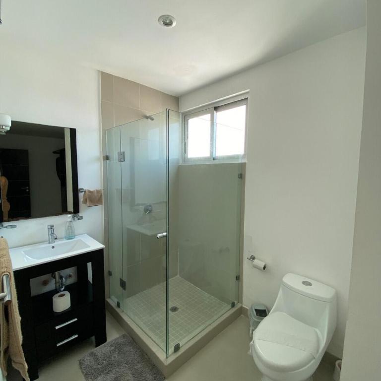 Lovely loft with pool in center! - One-Bedroom Apartment - 8