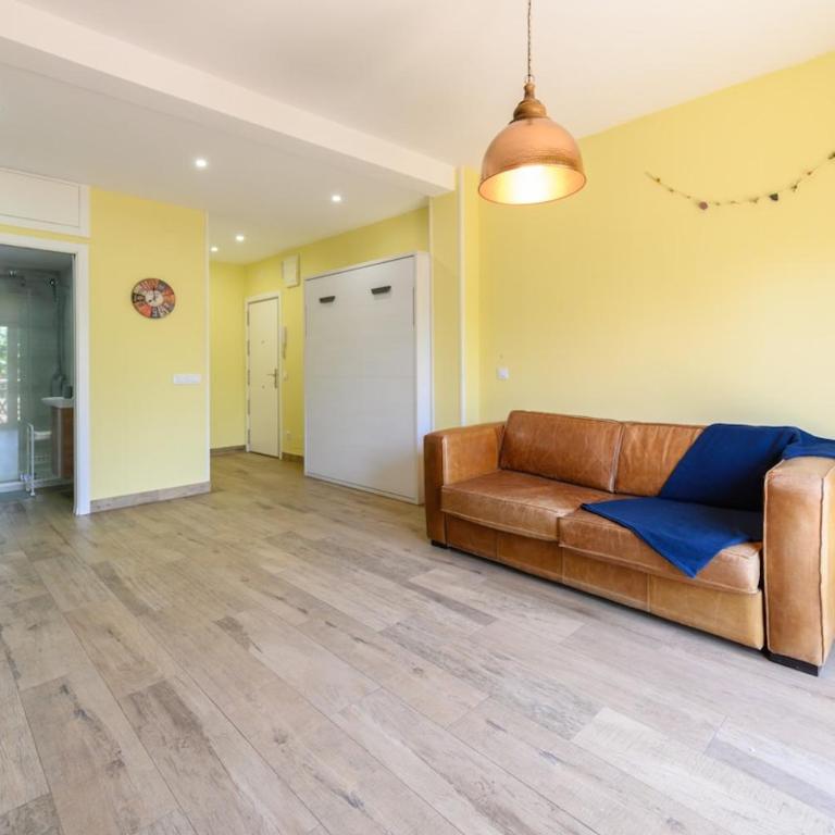 Studio with balcony Everything you need Temporary AMA144 - Studio - 43