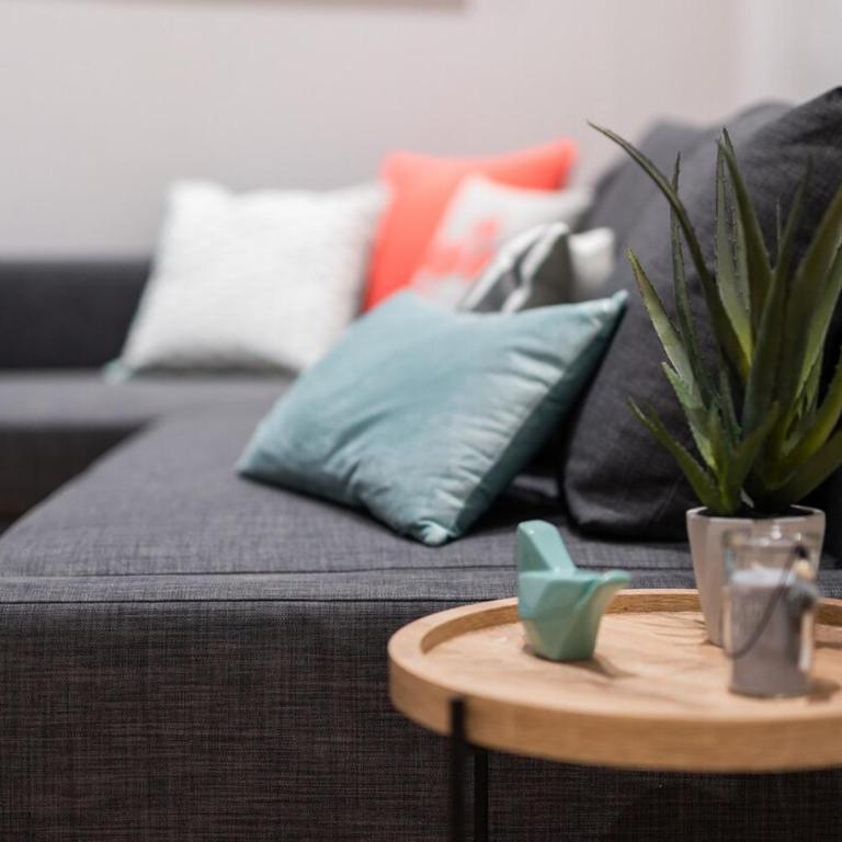 L'Atelier, loft confortable dans la vieille ville, avec climatisation - Appartement 3 Chambres - 12
