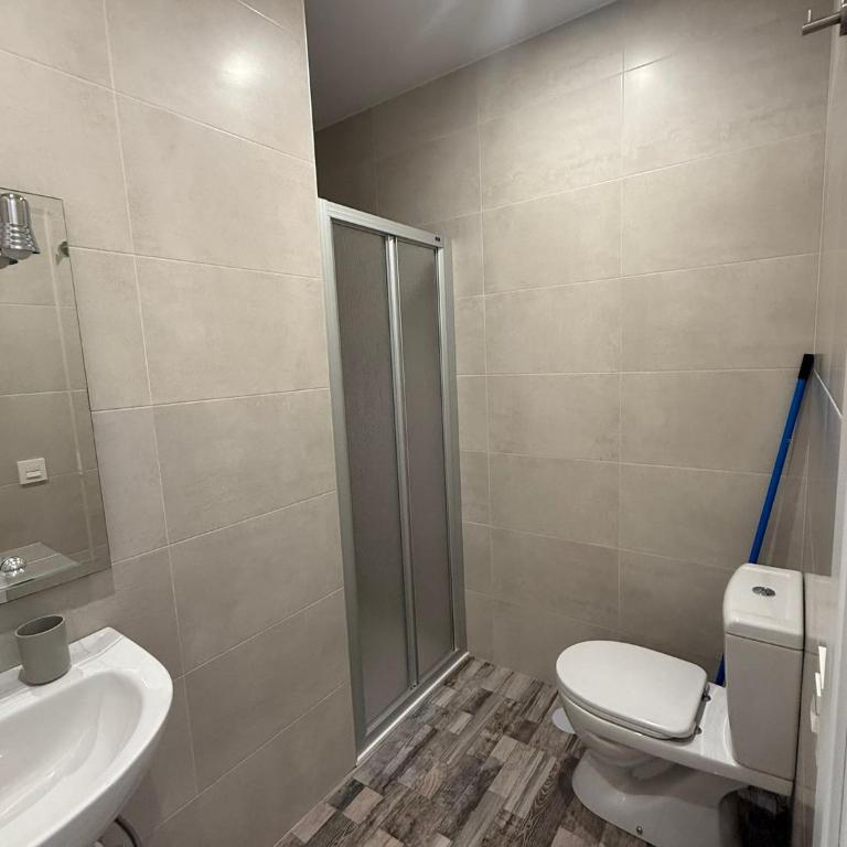 Aurora III - One-Bedroom Apartment - 2