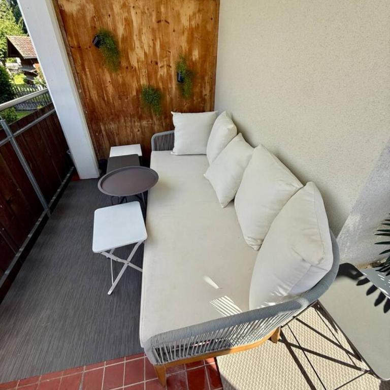 Family Laax Apt Lakeside Mountain Views - Apartment - 2