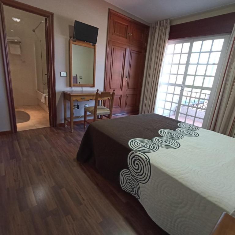 Hotel Galaico - Habitación Doble Económica - 1 o 2 camas - 4