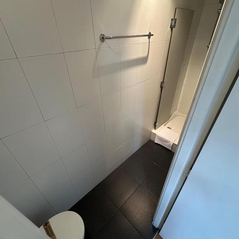 mikasita Pamplona Centro - student housing & coliving - Double Room with Private Bathroom - 9