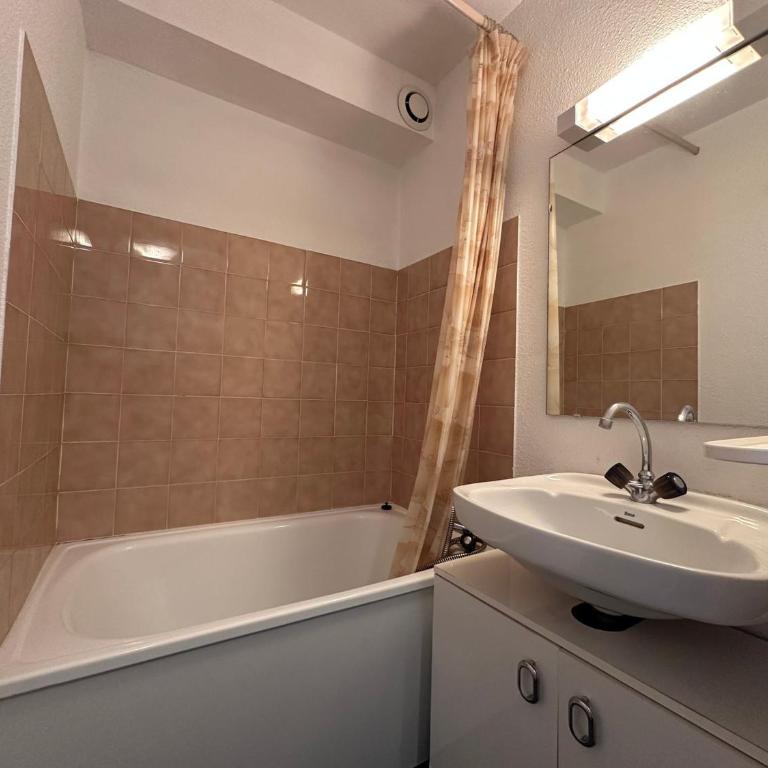 Studio confortable pour 4 personnes au pied des pistes - Monolocale - 13