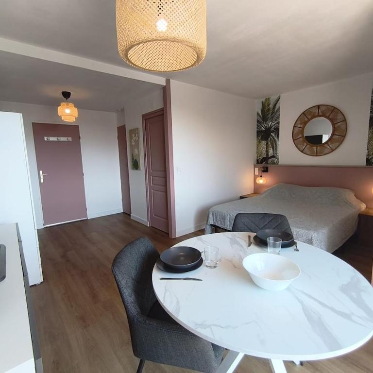 La Roseraie du Château climatisé! - Apartamento de 1 dormitorio - 10