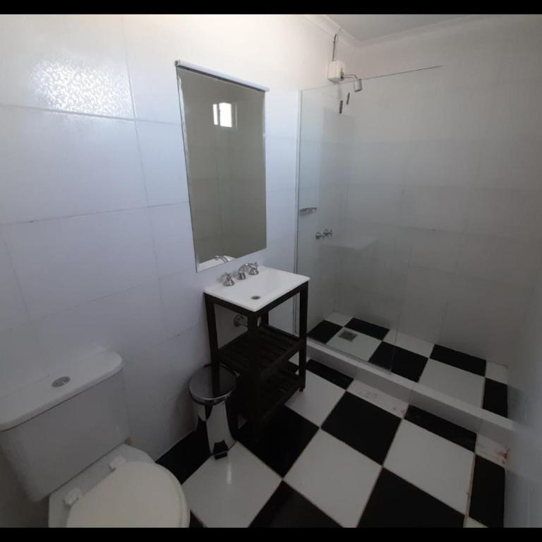 Hotel Low Cost Bahía - Habitación Familiar con baño privado - 3