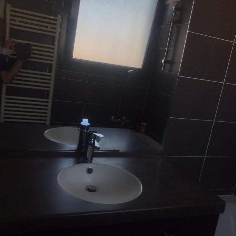 Marseille Endoume proche plage et Vieux Port - Chambre 2 Lits King-Size - 22