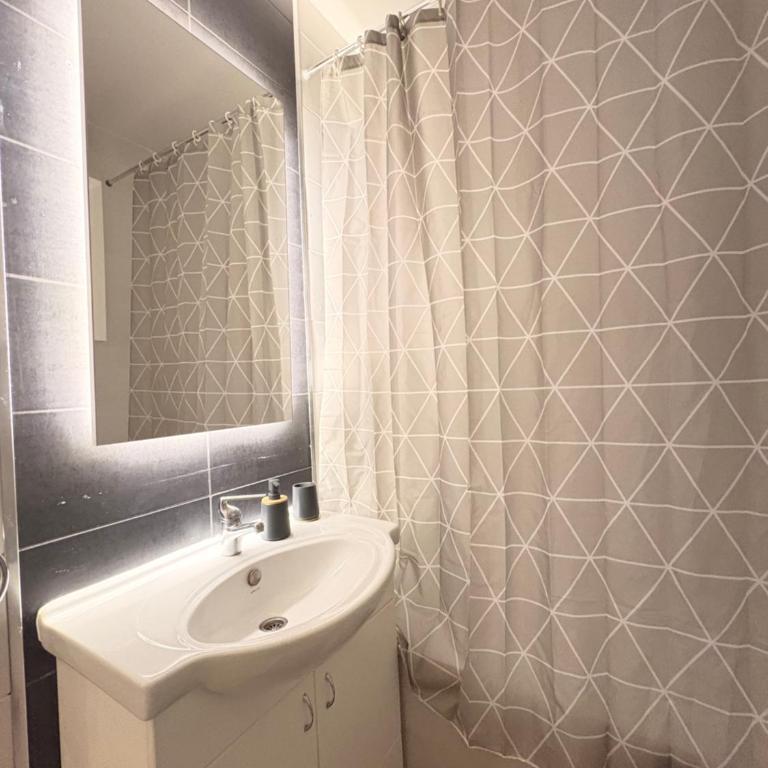 Trip Style - Telep - 2 BR - 2 Free Parking - Apartman sa 2 Spavaće Sobe - 18