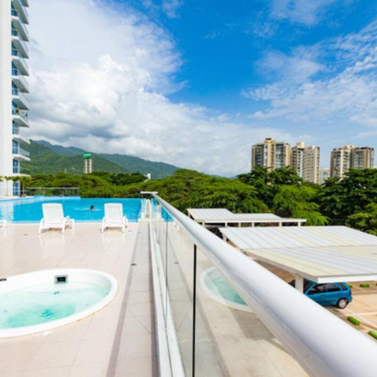Hermoso Apartamento Bello Horizonte Santa Marta - Apartamento de 3 dormitorios con vistas - 12