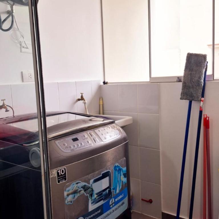 Super departamento primer piso - Apartamento de 3 dormitorios - 3