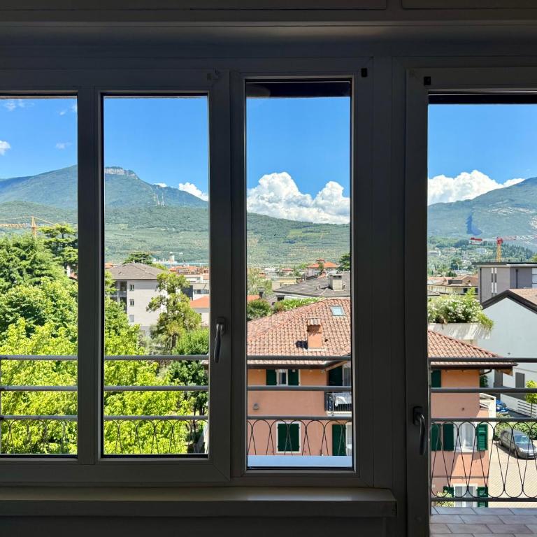 1Dest - The Roman Spot - Appartamento con 2 Camere da Letto e Balcone - 4