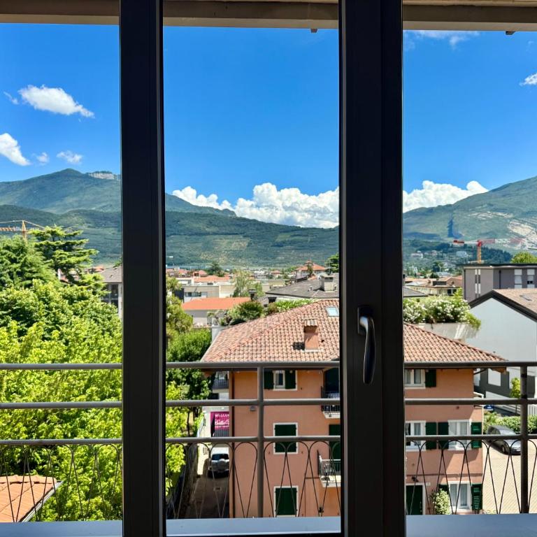 1Dest - The Roman Spot - Appartamento con 2 Camere da Letto e Balcone - 11
