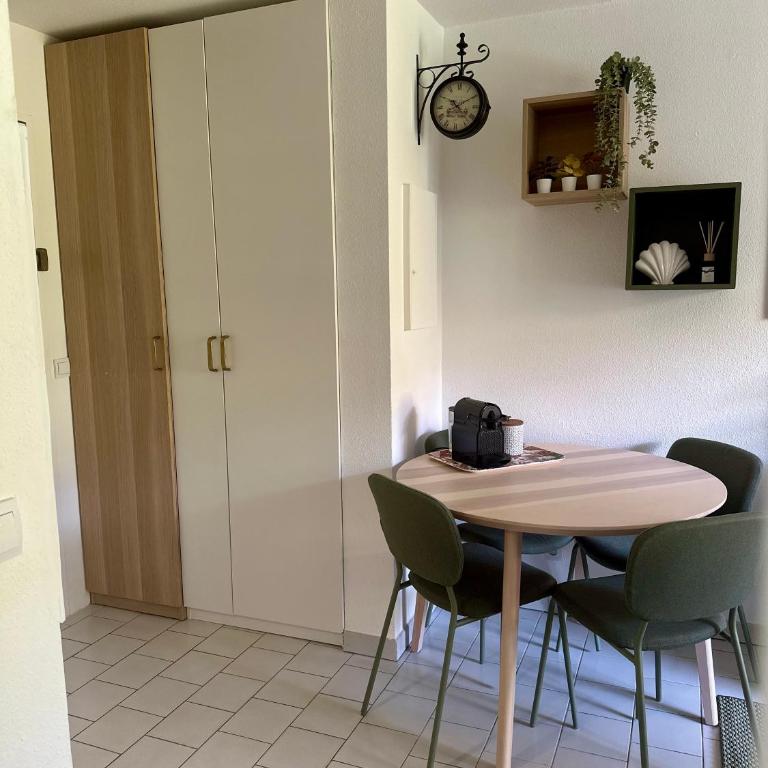 L'appartement Vert, Piscine, 750m de la Plage - Apartamento de 1 dormitorio - 26