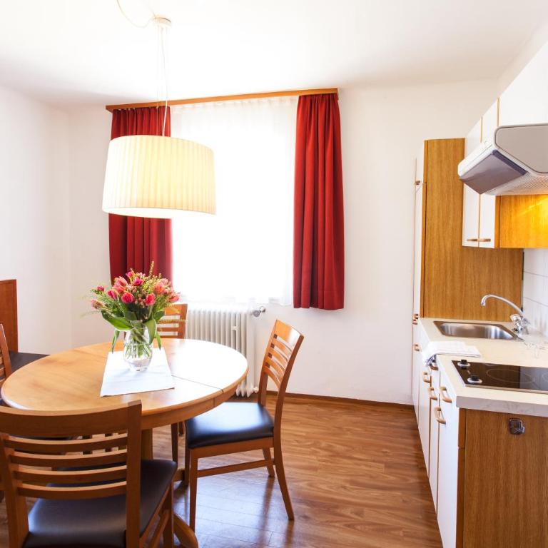 Appartements Steiner - SKI IN - SKI OUT - Apartment mit 1 Schlafzimmer und Balkon - 4