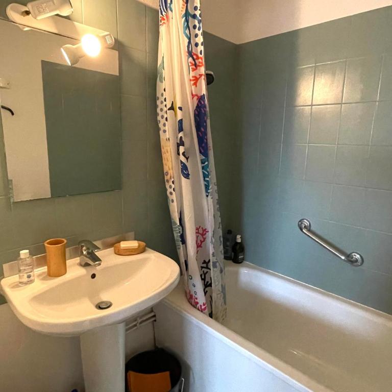 Appartement lumineux avec balcon et parking à Villers-sur-Mer - FR-1-712-97 - Apartamento - 4
