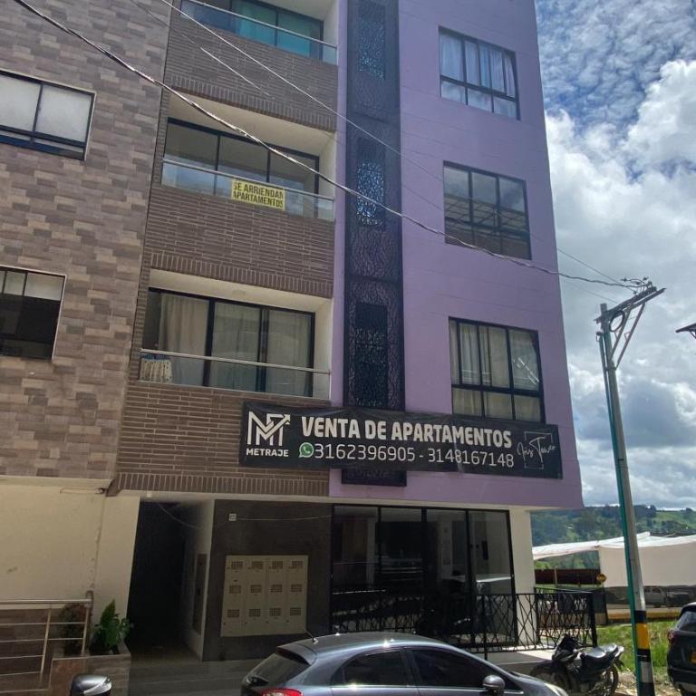 Apartamento encantador en san pedro - Three-Bedroom Apartment - 4