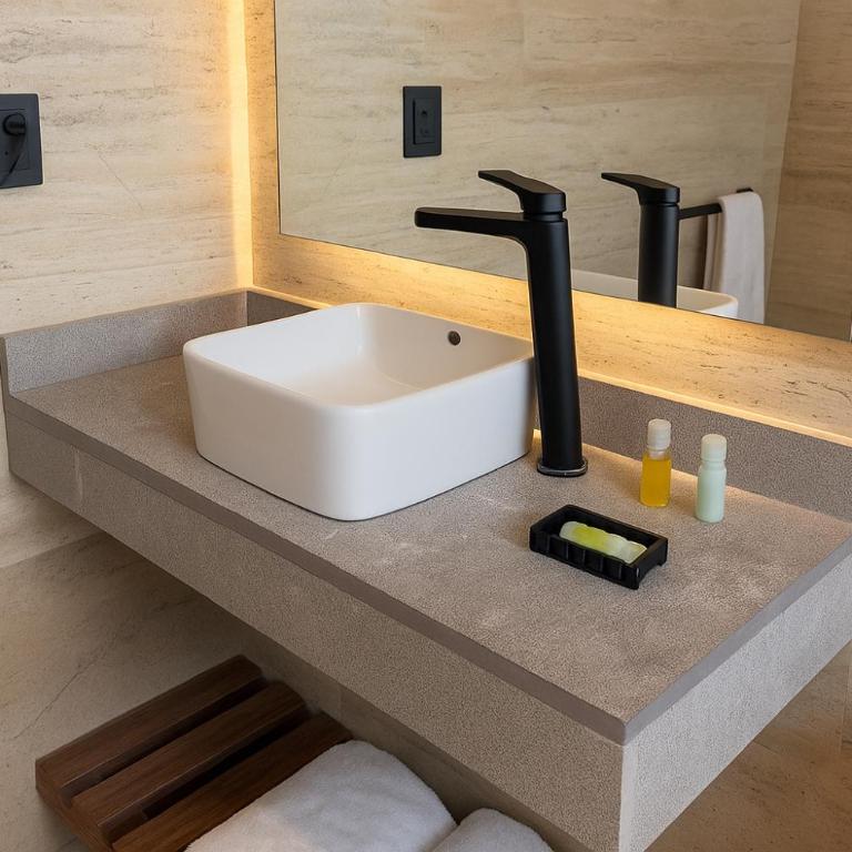 Toronja C O V A D O N G A - Double Room with Private Bathroom - 16