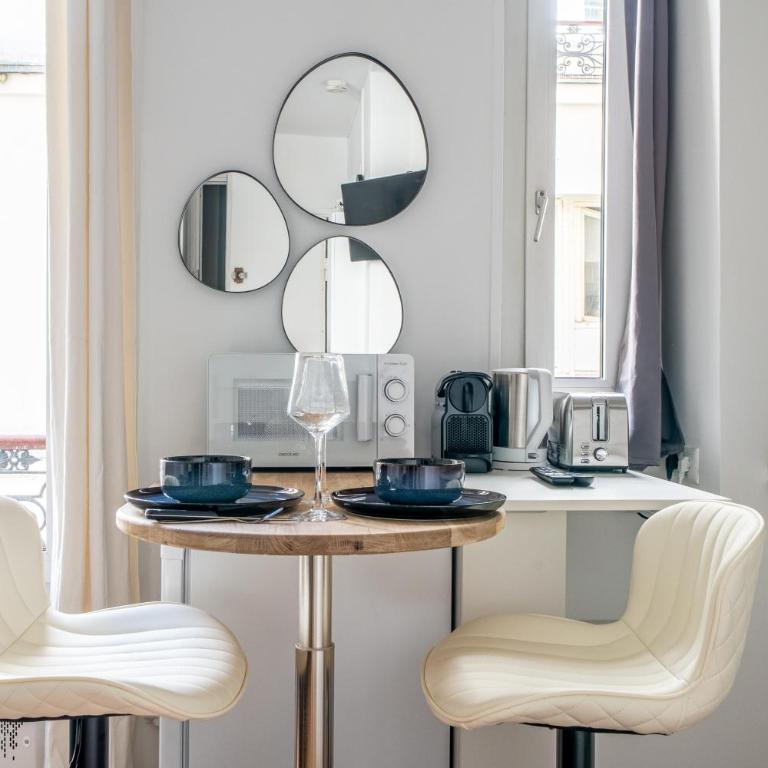 Paris studio Rue Daguerre - all bills included - quiet & welcoming - direct train from CDG airport - Appartement 1 Chambre - 4