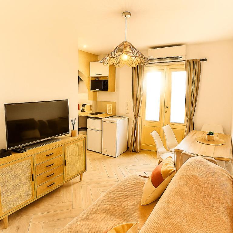 Climatisé - Au calme en plein coeur du centre - One-Bedroom Apartment - 1