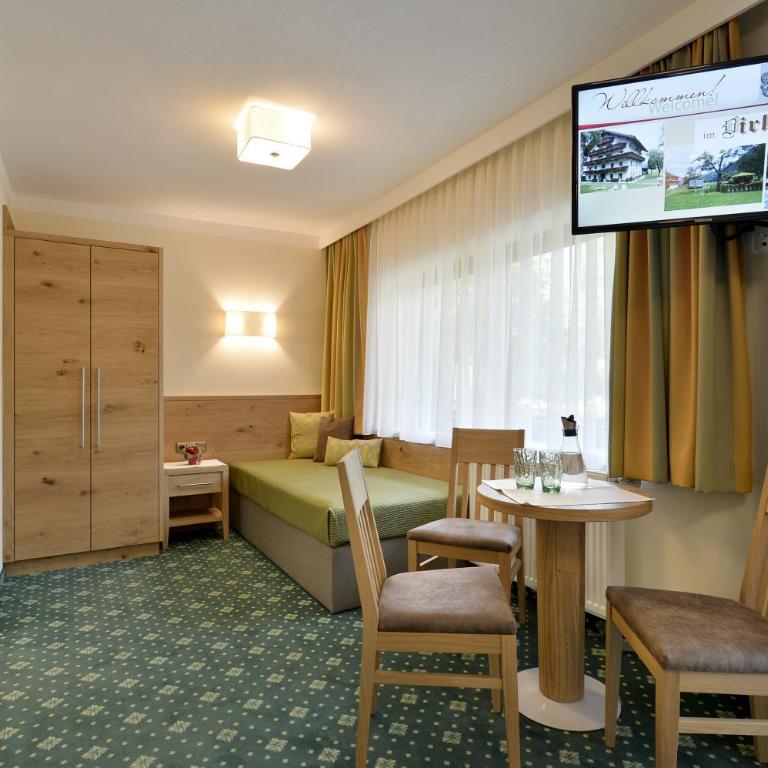 Hotel Garni Birkenhof - Deluxe Dreibettzimmer - 5