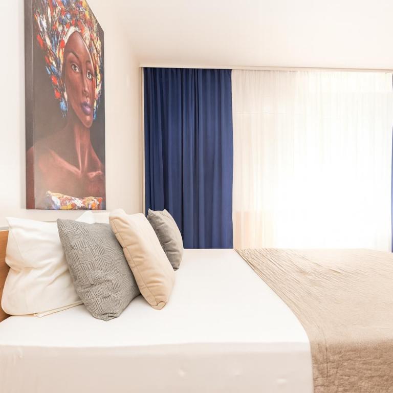 Central Belgrade Apartments - Apartment with Balcony - 5