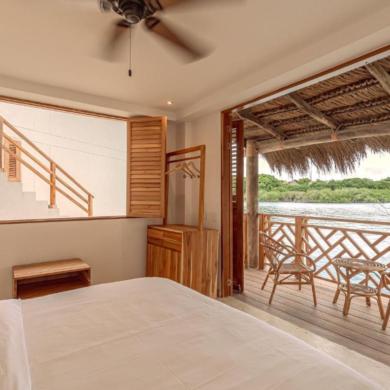 Islawa Soy Local - Isla Privada - Junior Suite with Balcony - 12