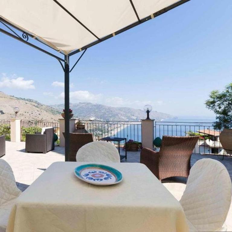 Sirami Apartments - Camera Matrimoniale con Terrazza - 9