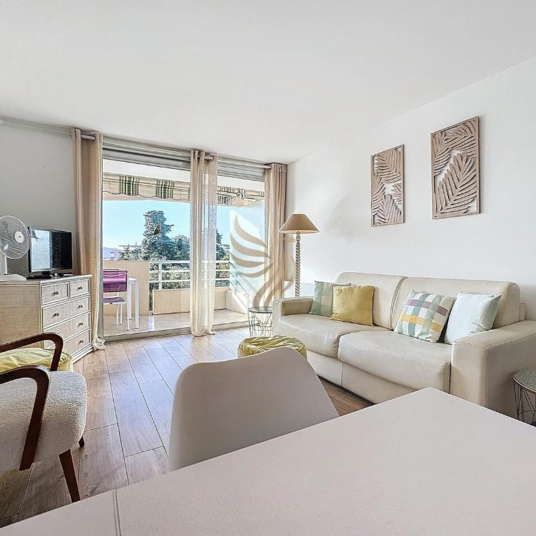 Apart 4 p, sea view, terraces, swimming pool, A/C - One-Bedroom Apartment with Sea View - 10
