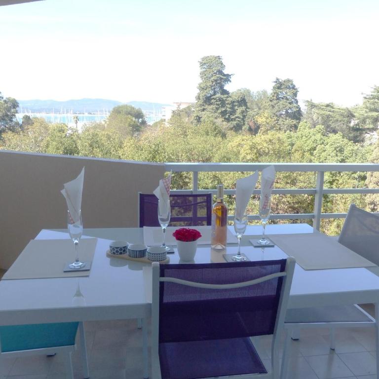 Apart 4 p, sea view, terraces, swimming pool, A/C - One-Bedroom Apartment with Sea View - 13